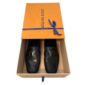 LOUIS VUITTON
Calfskin Monte Carlo Moccasin
Loafers size 12 Us size 11Uk